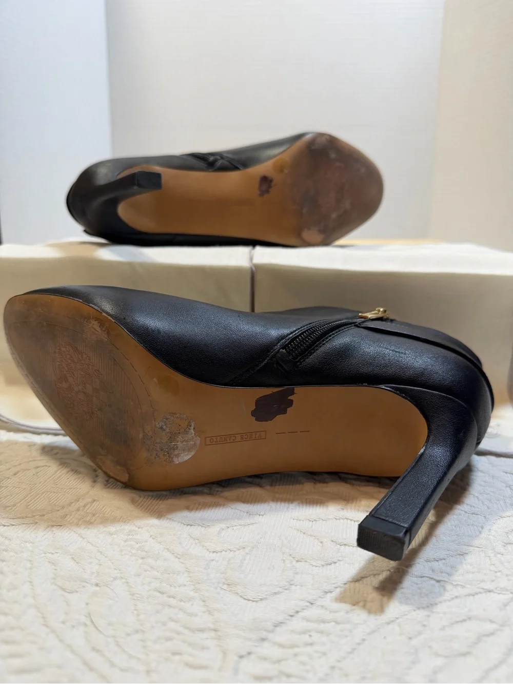 Vince Camuto Black Leather Ankle Booties 3” Stiletto Heels Side-Zip Almond Toe